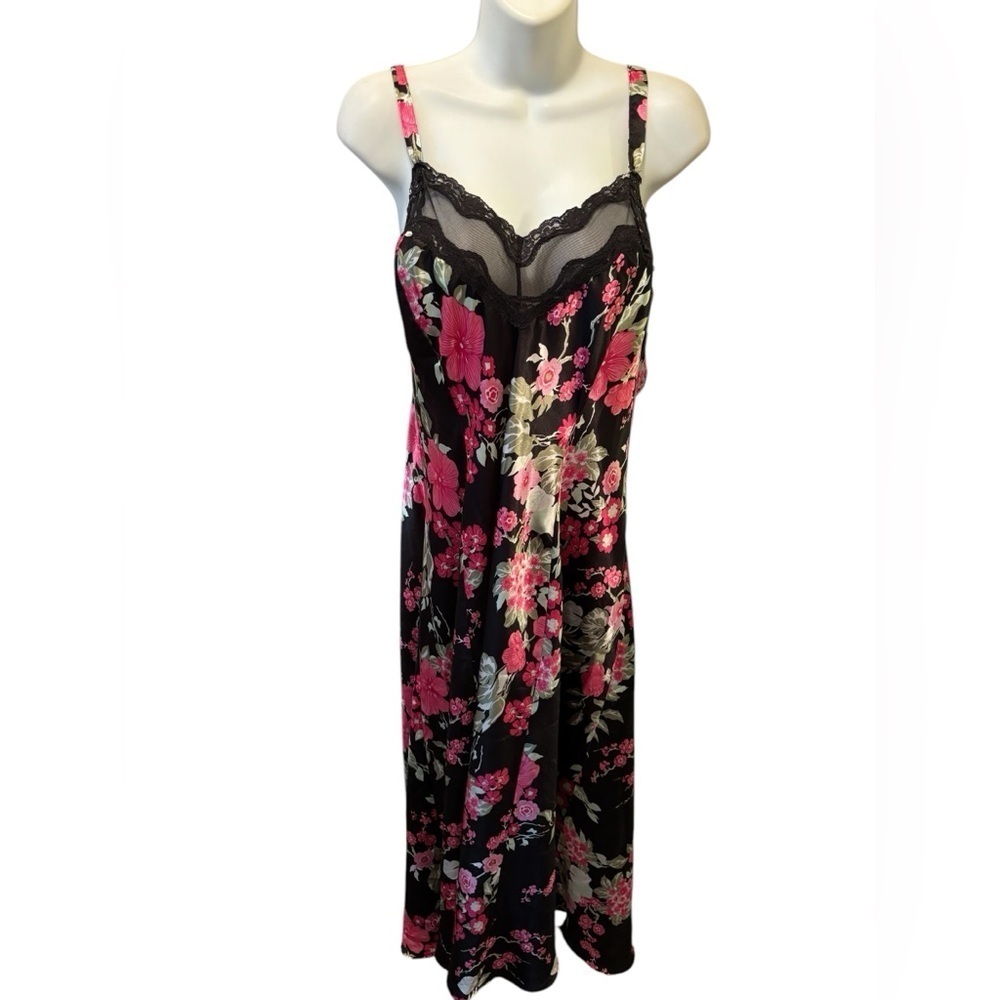 Cacique Floral Black Lace Trim Long Satin Nightgown Sz 18/20 Black and Pink SEXY